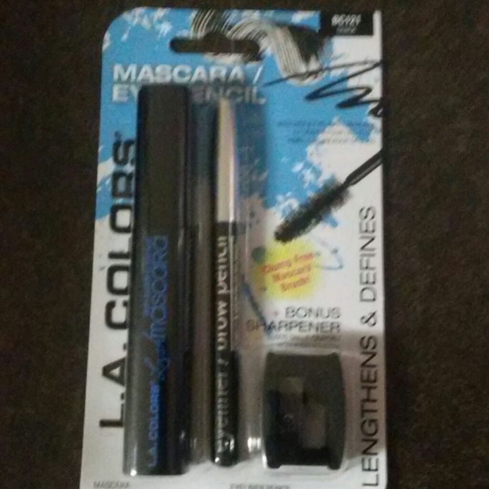 Mascara/eye pencil